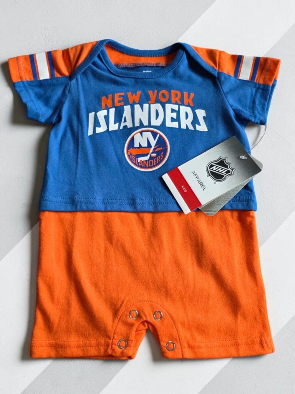 NWT NHL (3-6MO) NY ISLANDERS Hockey Infant One Piece Top/Short Set